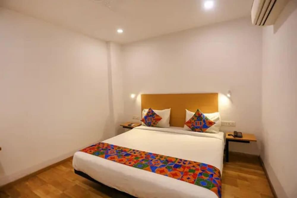 Fabhotel Bd Palace