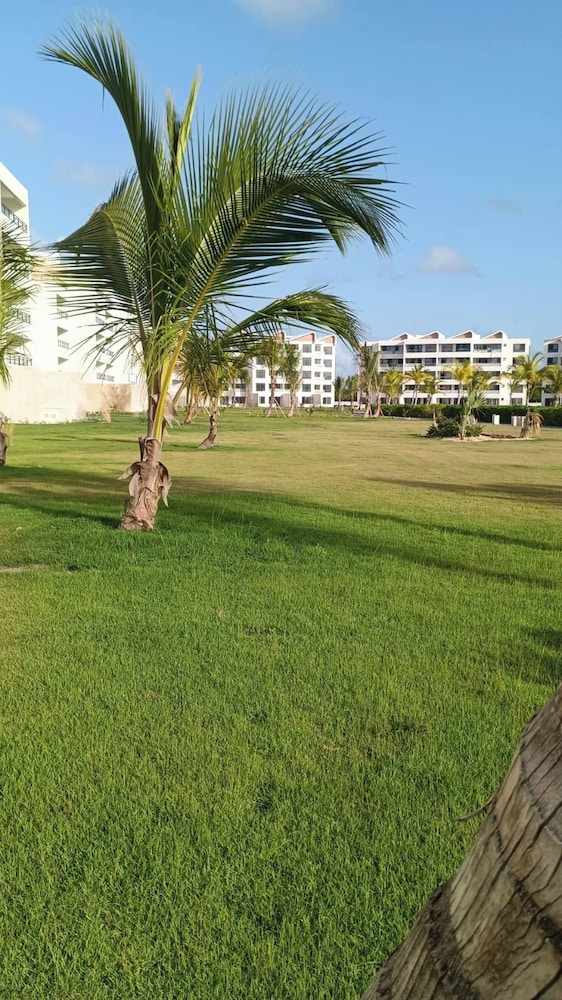 Luxury Escape Private Jacuzzi, Beach, Punta Cana Sleep 5