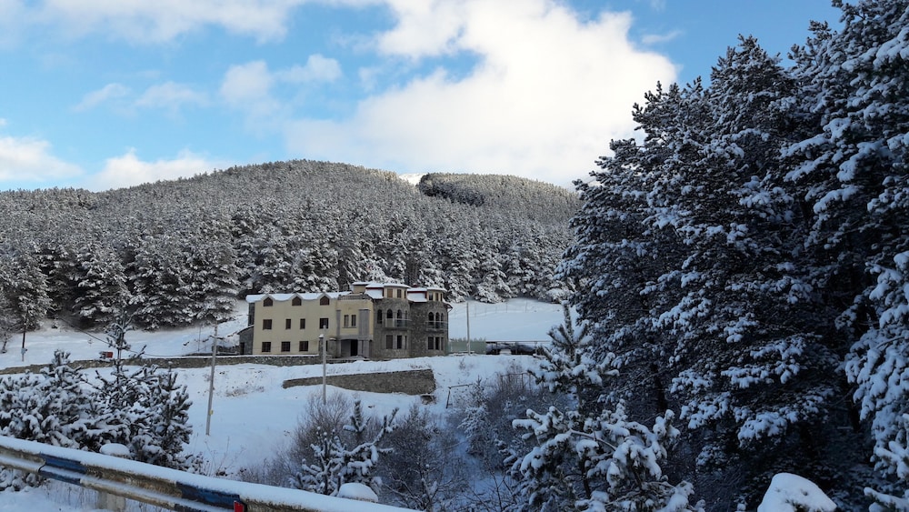 LerMont Guest House
