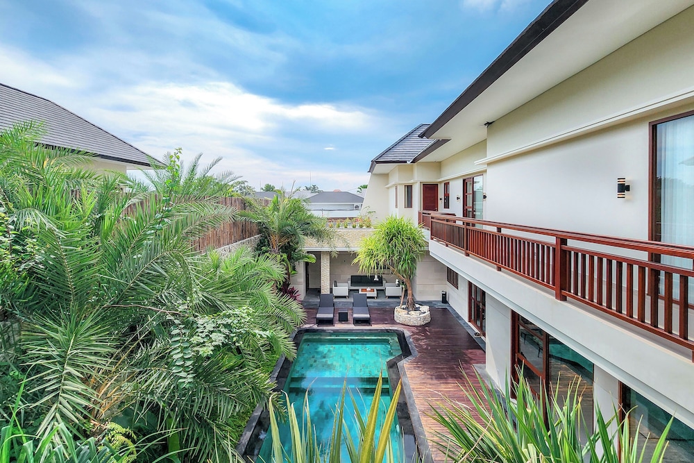 Villa Ellyne Canggu by Nagisa Bali