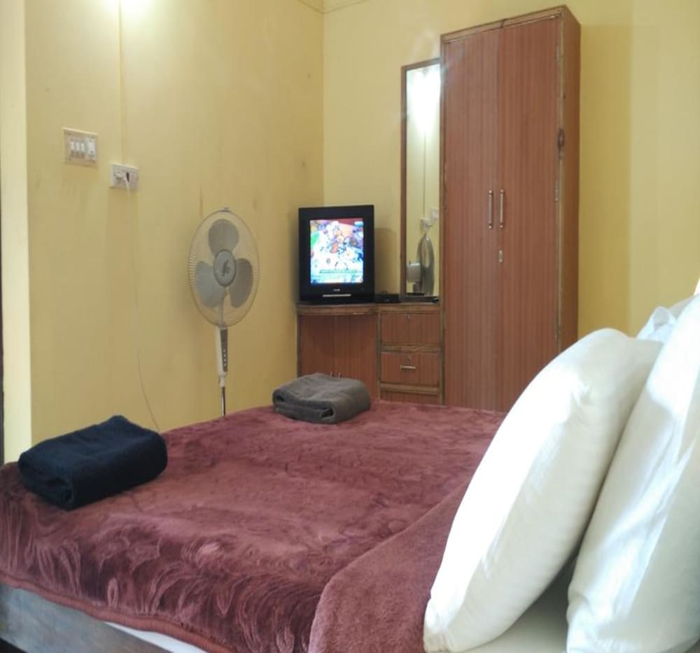 Green woods Resort