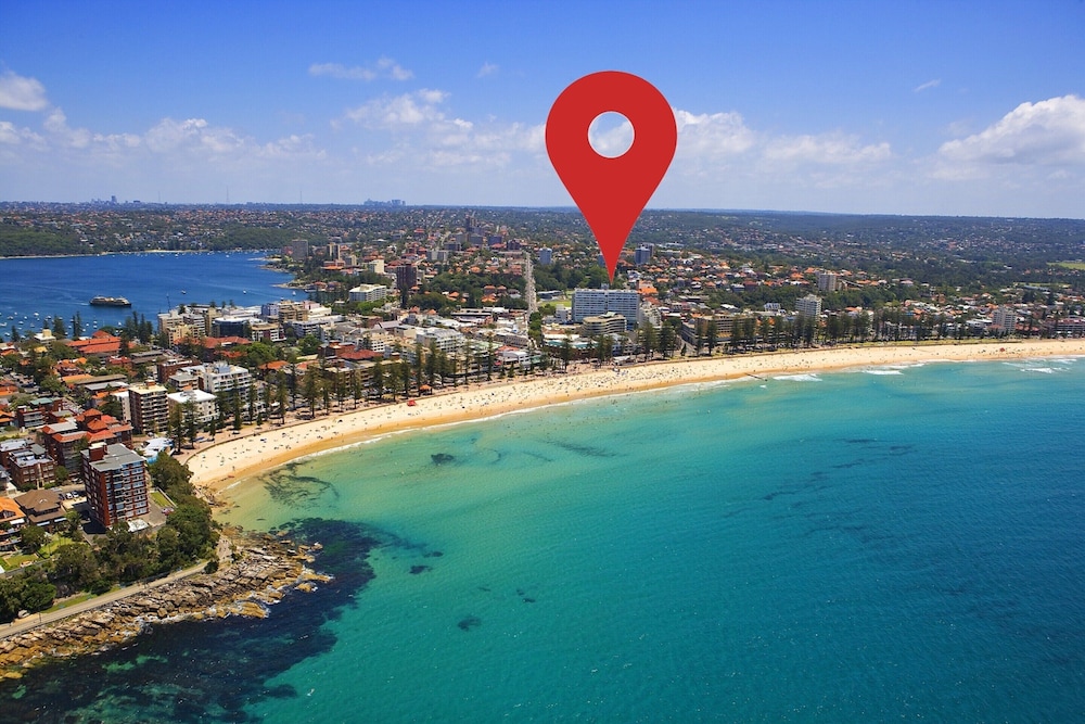 Stunning Ocean Views With Manly At Your Doorstep