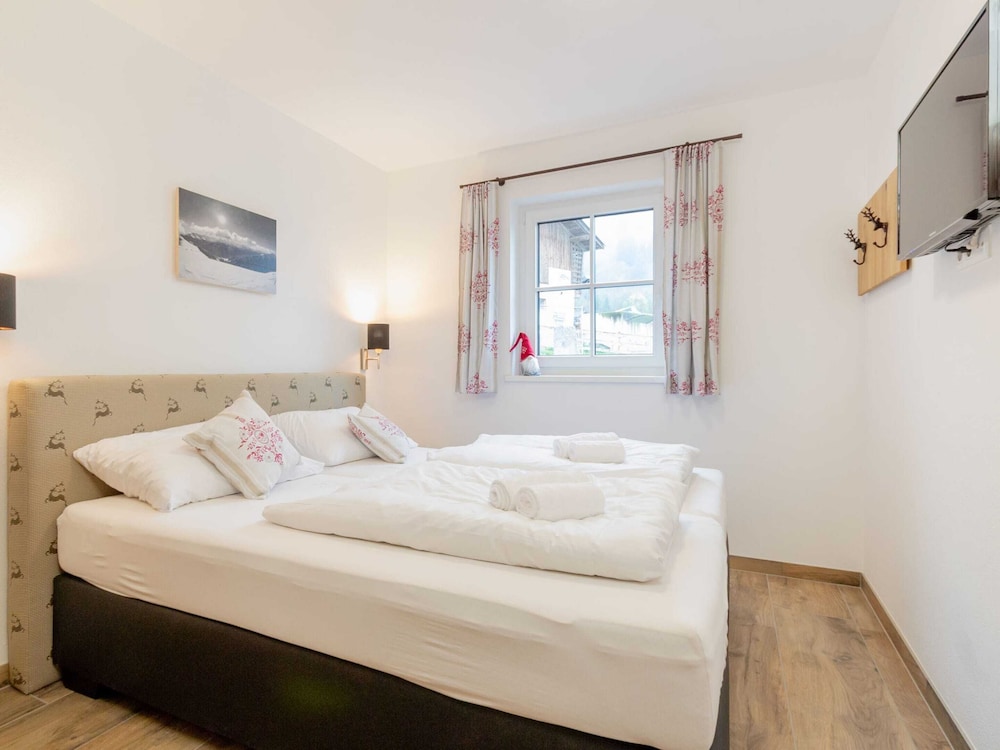 Luxurious Tauernlodge With Private Wellness Sauna view 4
