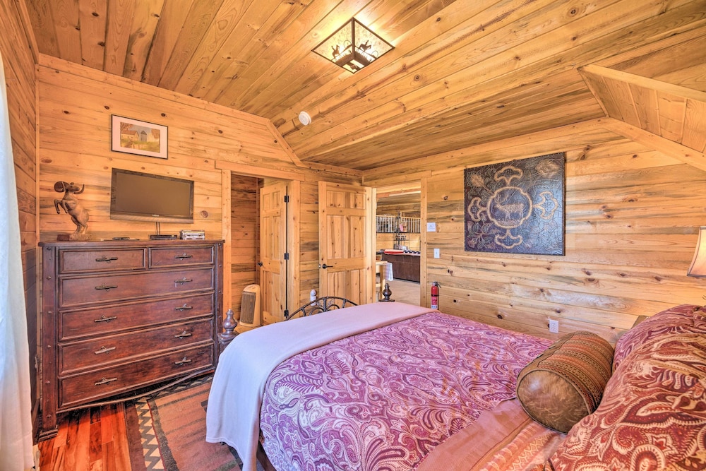 Cozy Cripple Creek Cabin w/ Mountain Views! view 4