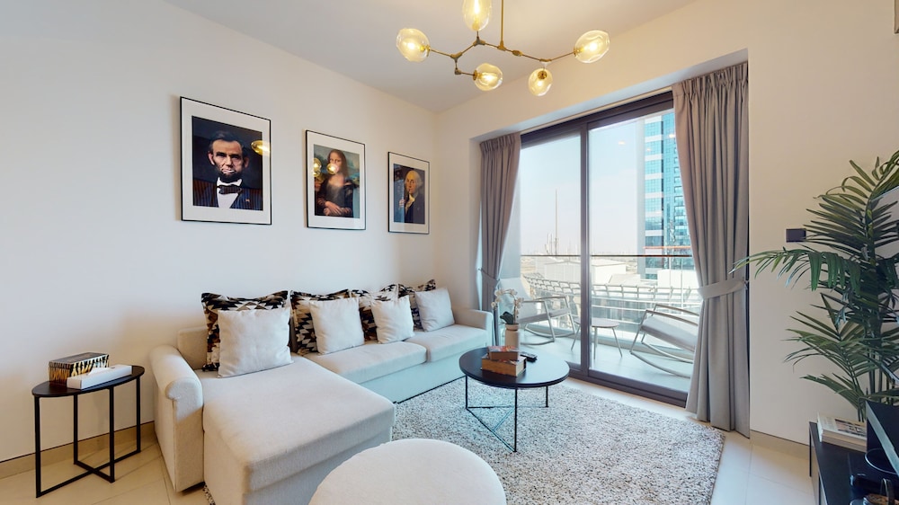 Euro Residence 1103