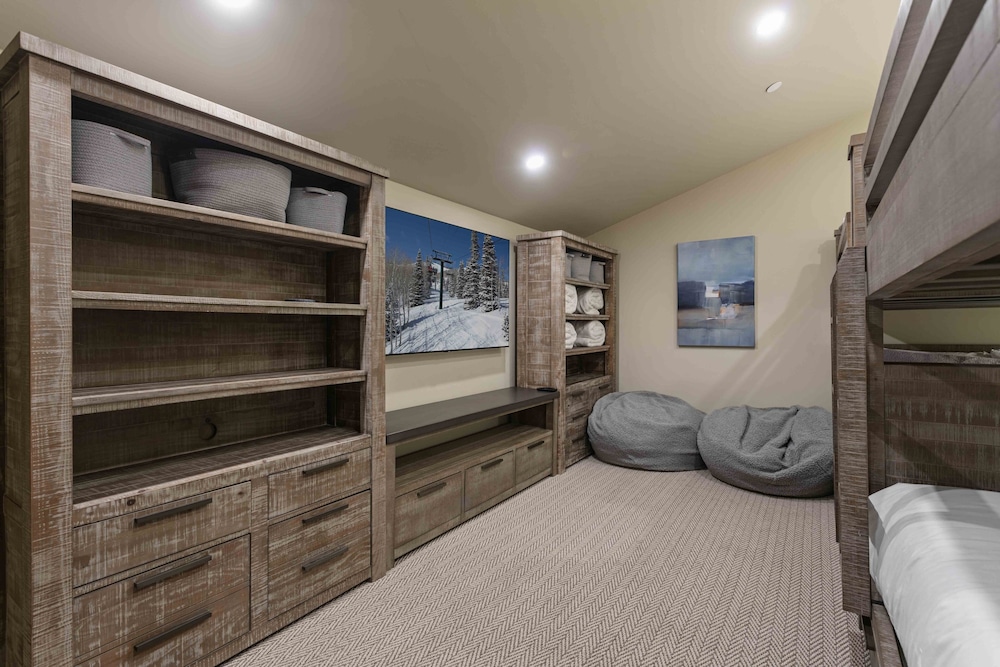 706 - Three Bedroom Deluxe Silver Strike 3 Condo