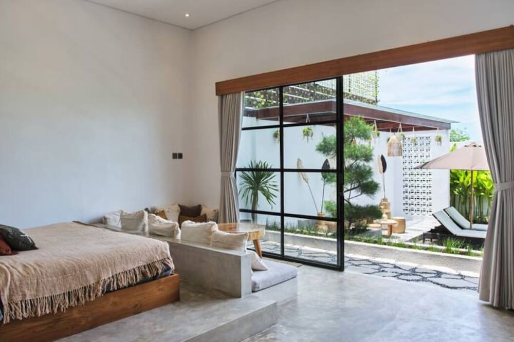 Good Vibe Villa - 3 Bdrm Luxury Villa view 5