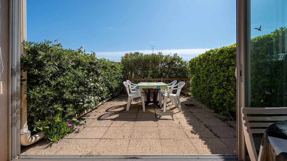 Apartment in Agde for Four Guests