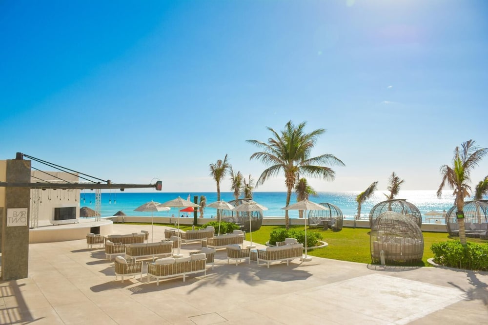 1BDSandos Cancun Beachfront&LuxuryResort