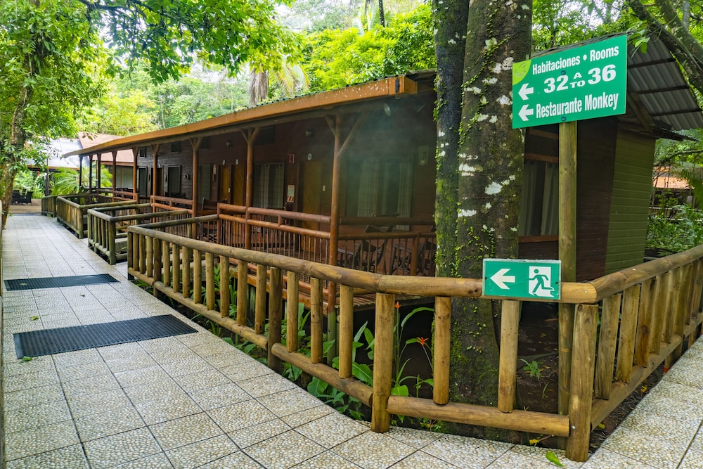 Evergreen Lodge
