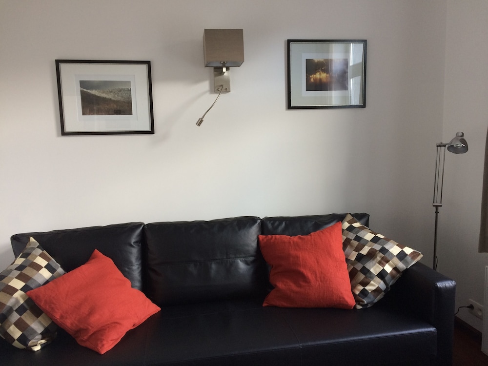 Le Baron Apartments