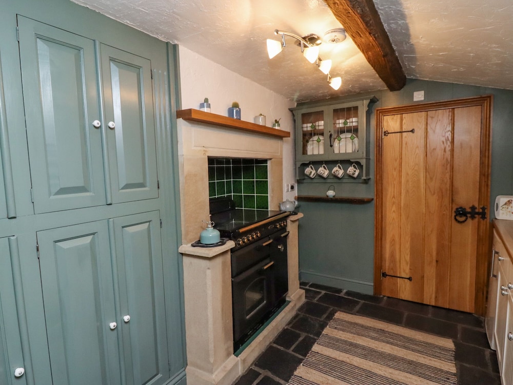 Cholmley Cottage