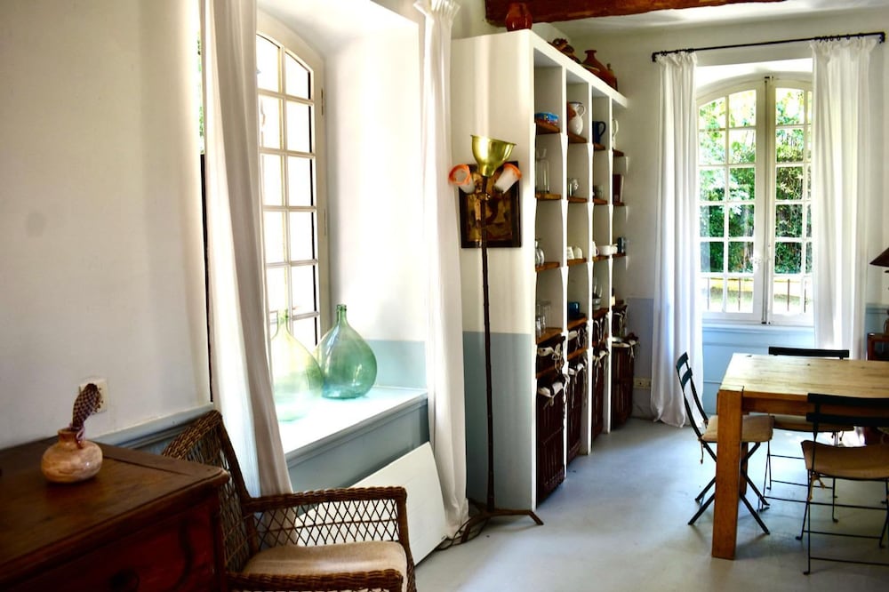 New Bastide Couronne d Aix Luxury in Aix-en-provence A Sophisticated Retreat for Families and Friends