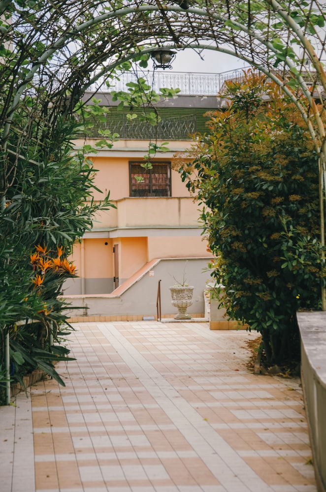 Il Cantico Home
