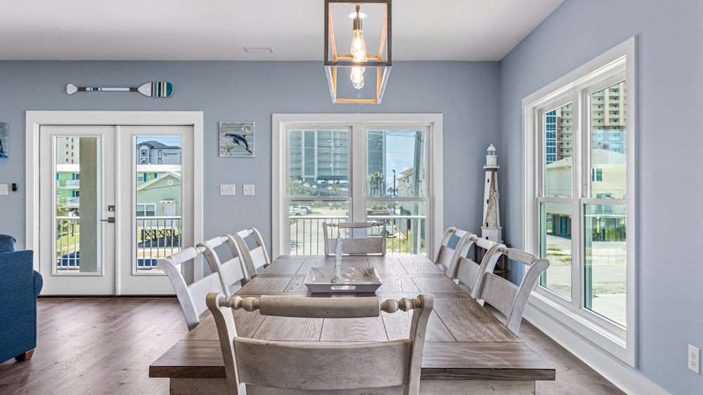 Dreezy's Hideaway by Southern Vacation Rentals