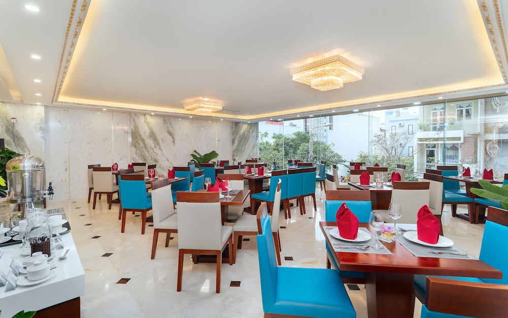 Sana Da Nang Beach Hotel 64