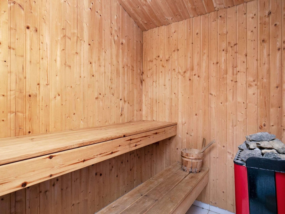 10 Person Holiday Home in Humble