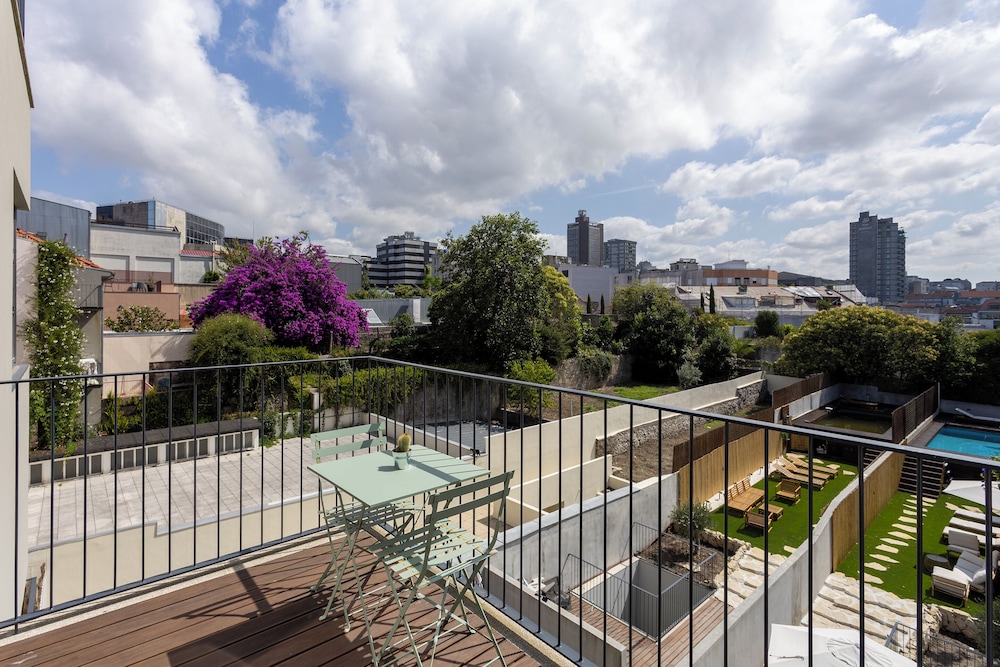 Luxury Design Apartment M
