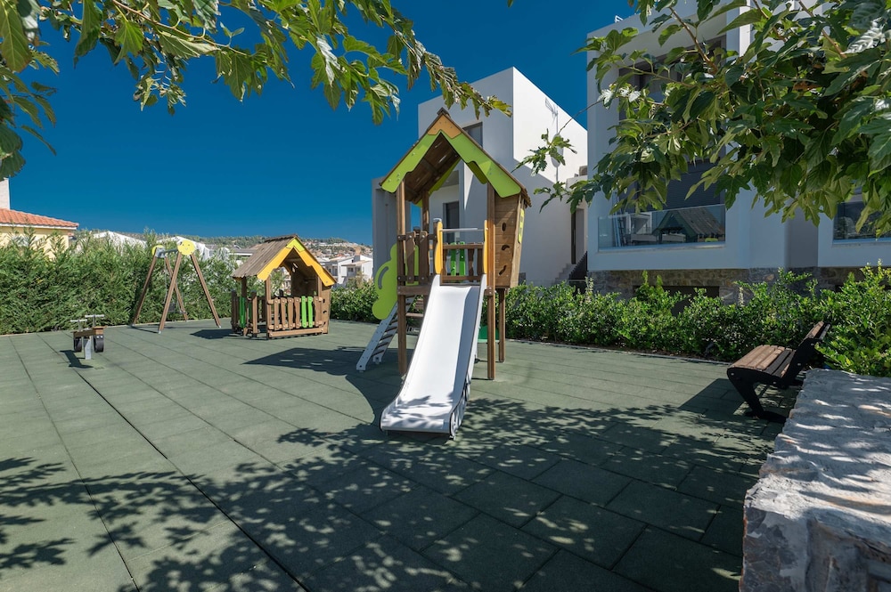 Luxury Olea Valley Apartment - Nikiti Poolside Gem
