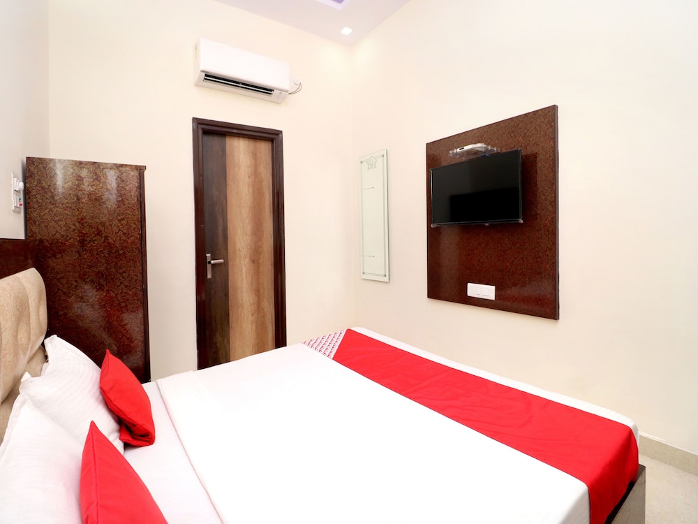 OYO 16494 Dhunna Guest House