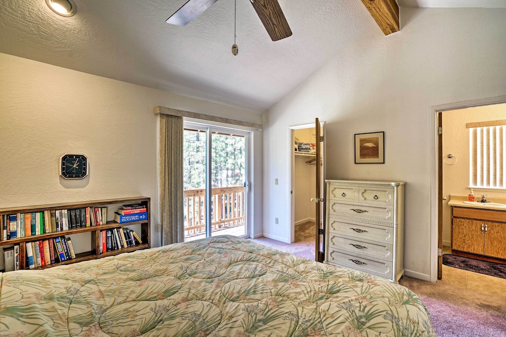 Lake Tahoe Vacations - South Lake Tahoe Home w/ Deck: 4 Mi to Heavenly! - Property Image 22