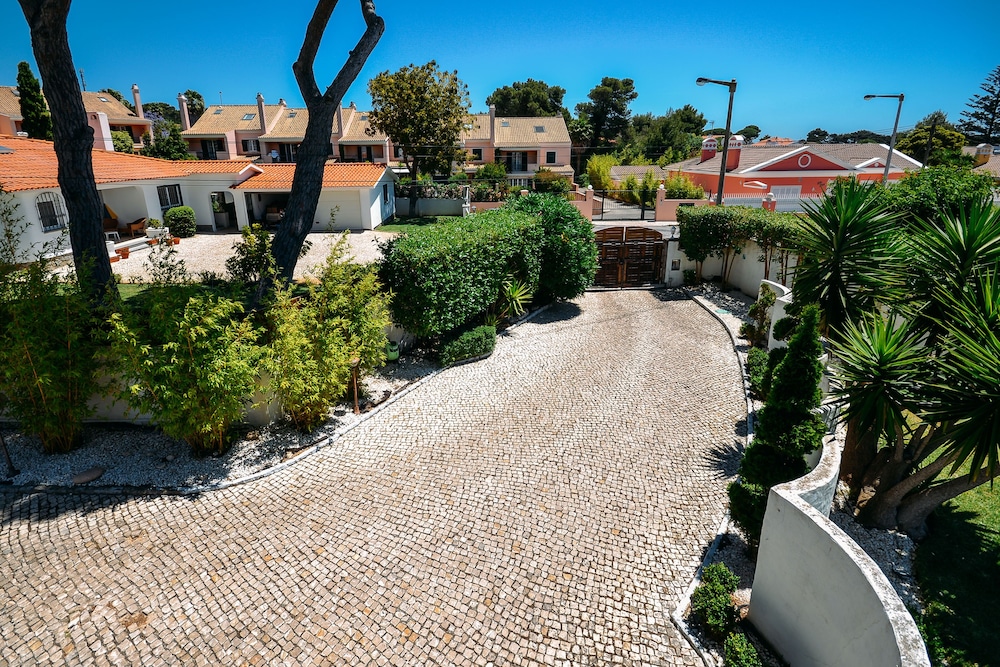 Limmo Garden Guest House