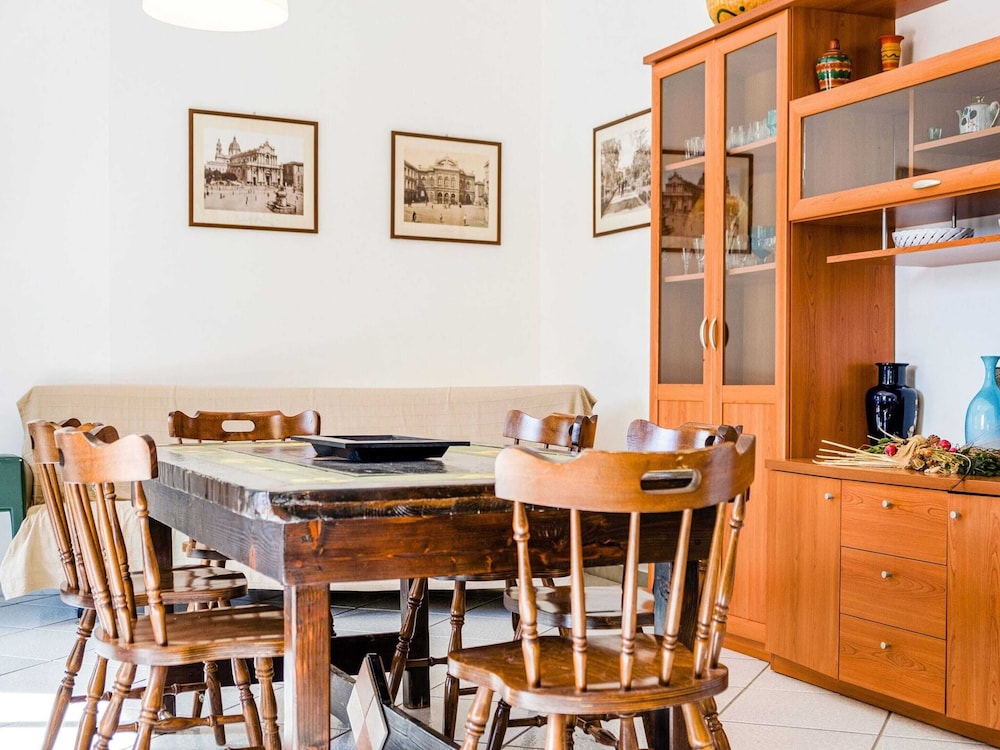 Sun Kissed Holiday Home in Agnone near Beach view 2