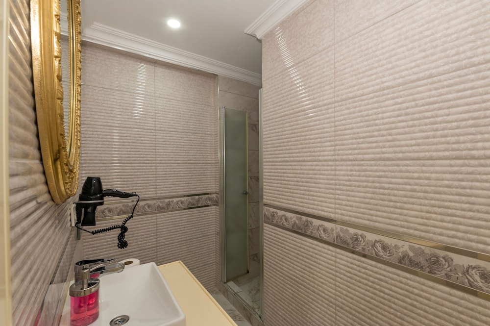 Taksim Peri Suit - Image 91