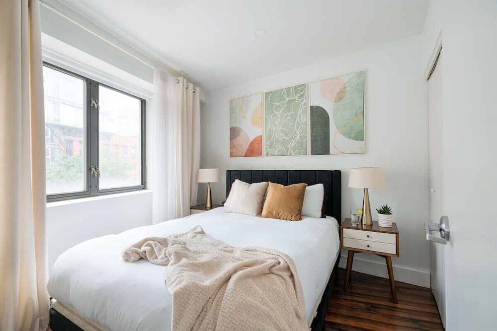 809 Midtown Apartments