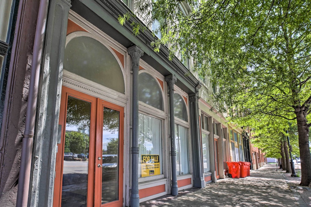 'kentucky Bourbon Loft' ~ Downtown Louisville