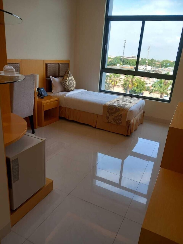 HOTEL EXPRESS
