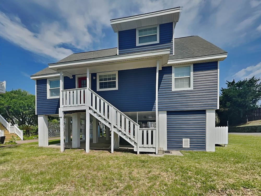 Sea Walk Cottage by Tybee Vacation Rentals