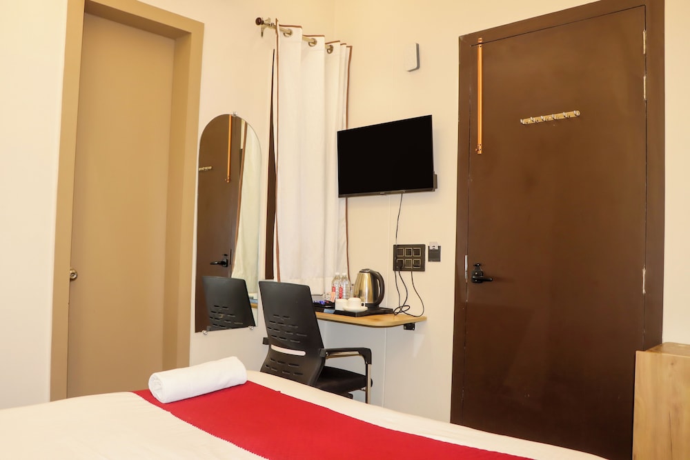 Narrow Gauge Hotel