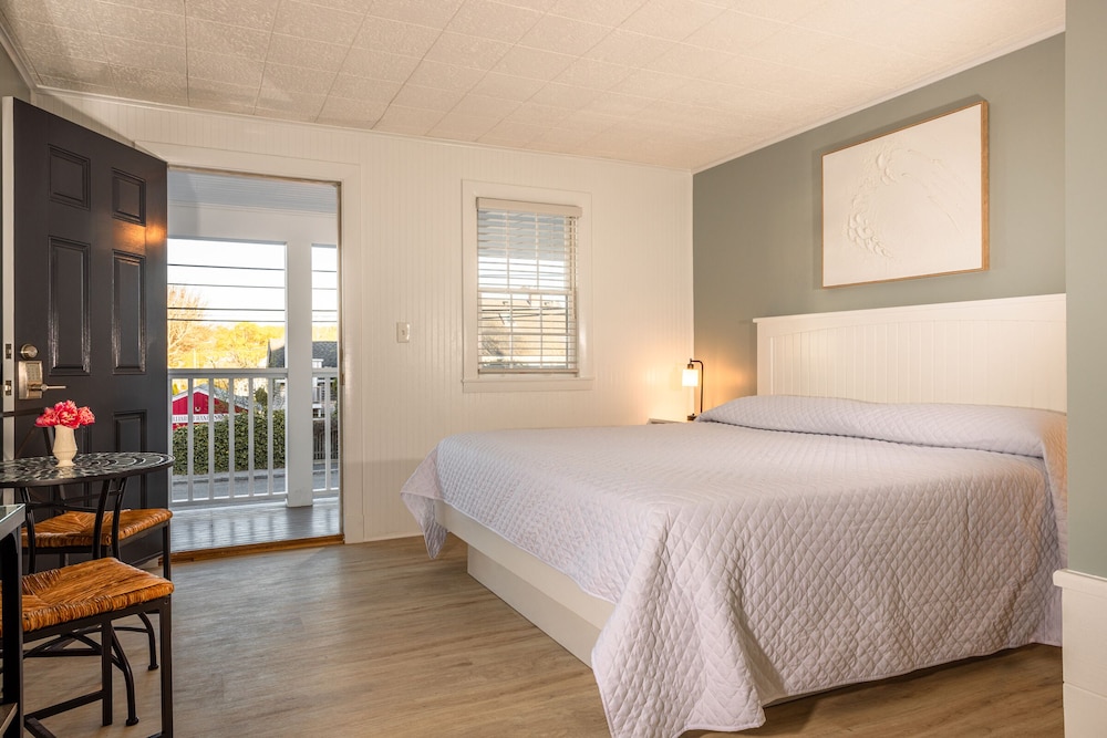 Eagle House Motel