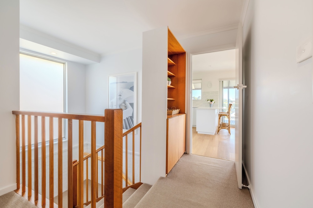 Seaview Heights by the BnB Collection