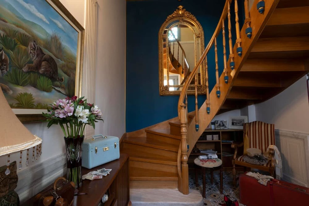 Athena Luxury Suite - Medousia Spa Luxury Escape