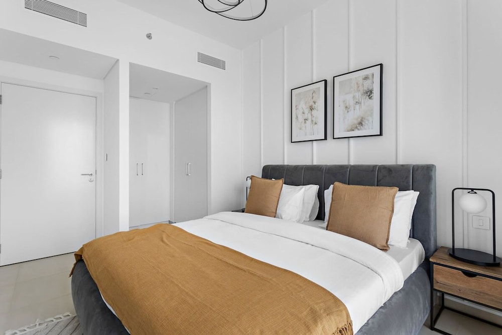 Silkhaus Lavish 1bdr in New Tower Pool Gym