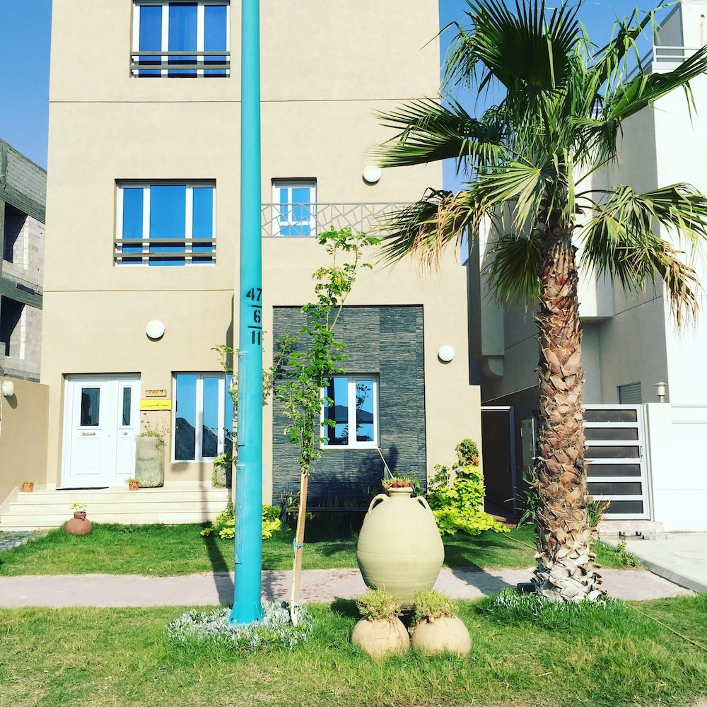 Baitalkhairan Beach House Chalet