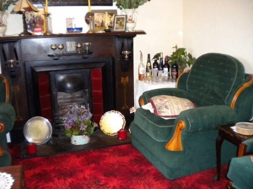 Riverside House Bed & Breakfast