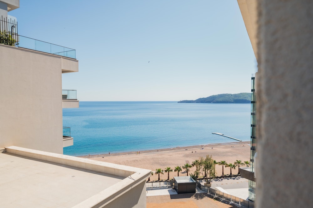 Hotel Invictus