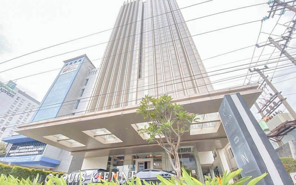 Good Homey Studio Apartment at Warhol (W/R) Residences