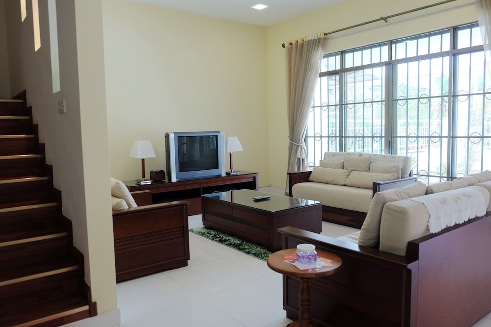 Natol Homestay - Sydney Batu Kawa MJC New Townships