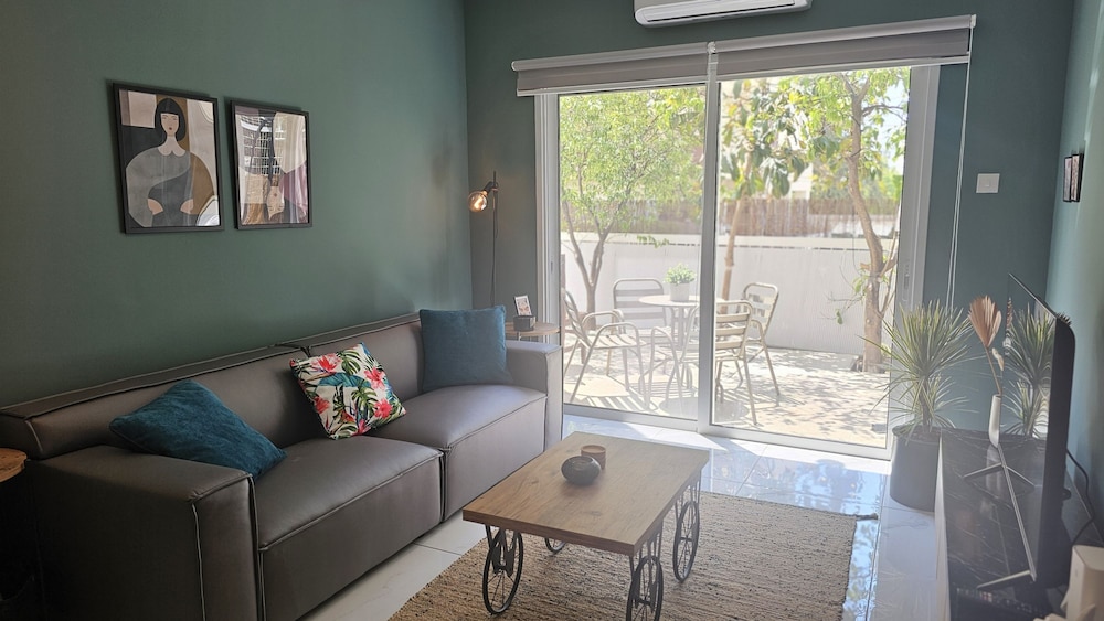 151 NIC - Stay Art Style Apartment