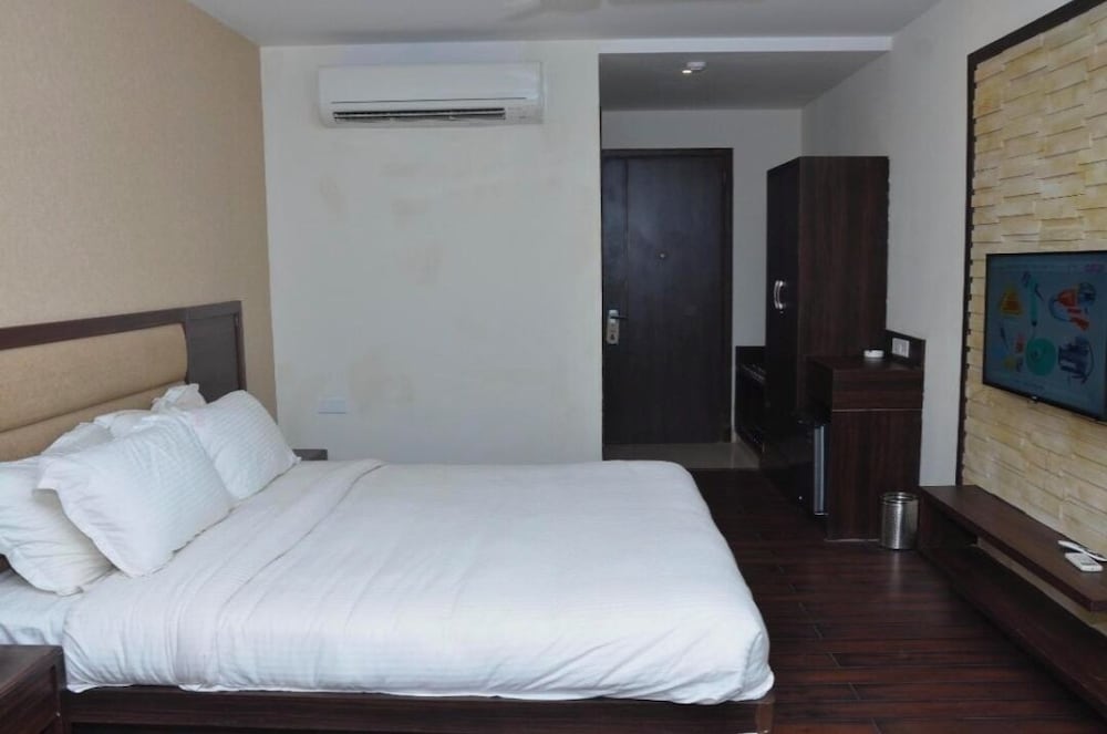 HOTEL FORTUNE BLUE