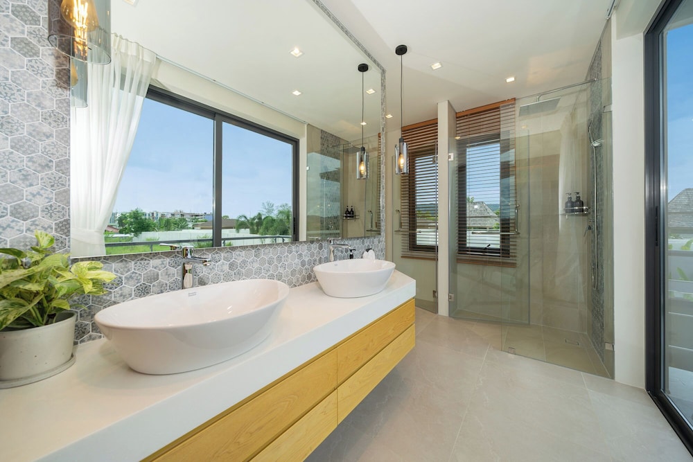 Riverhouse Phuket by Escape Villas