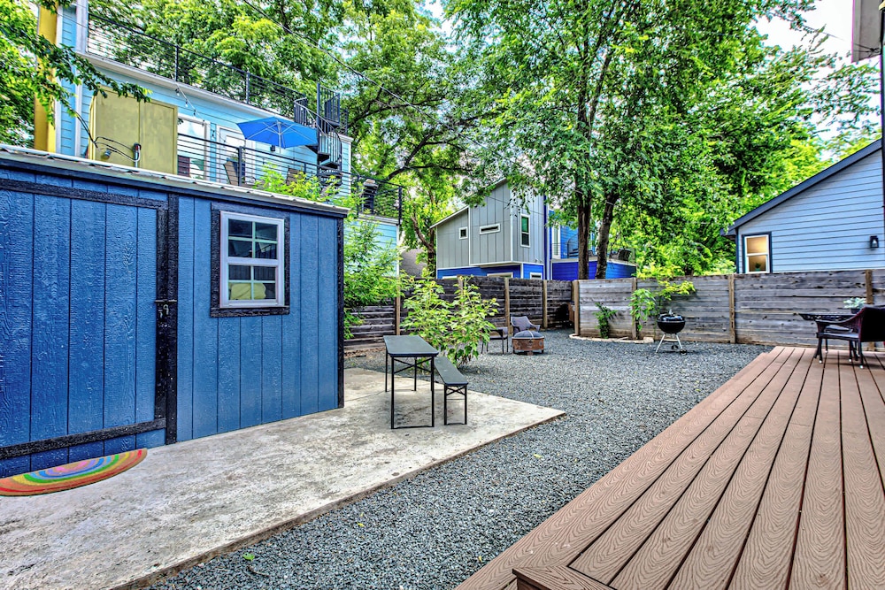 Garden Home Walkable to East Austin Eateries