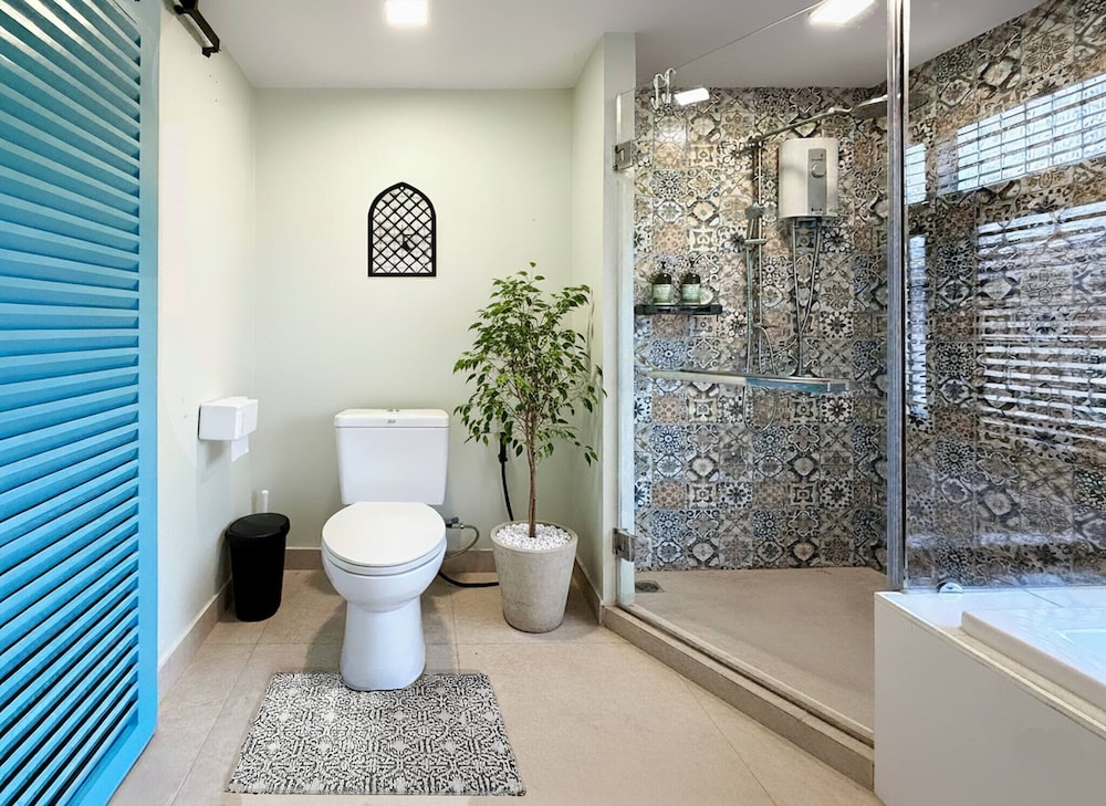 Stylish 3-bedroom Townhome in Heart of Bangkok