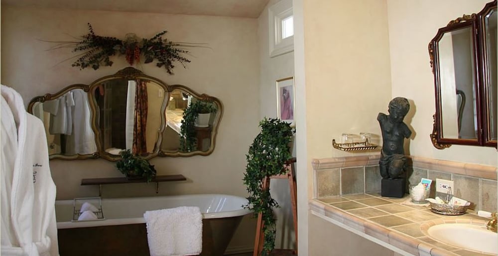 The Foxes Inn of Sutter Creek view 3