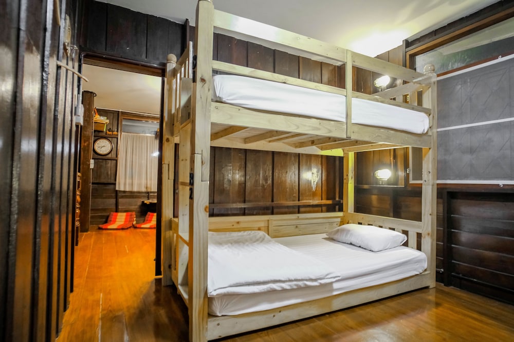 SamSibSan Hostel