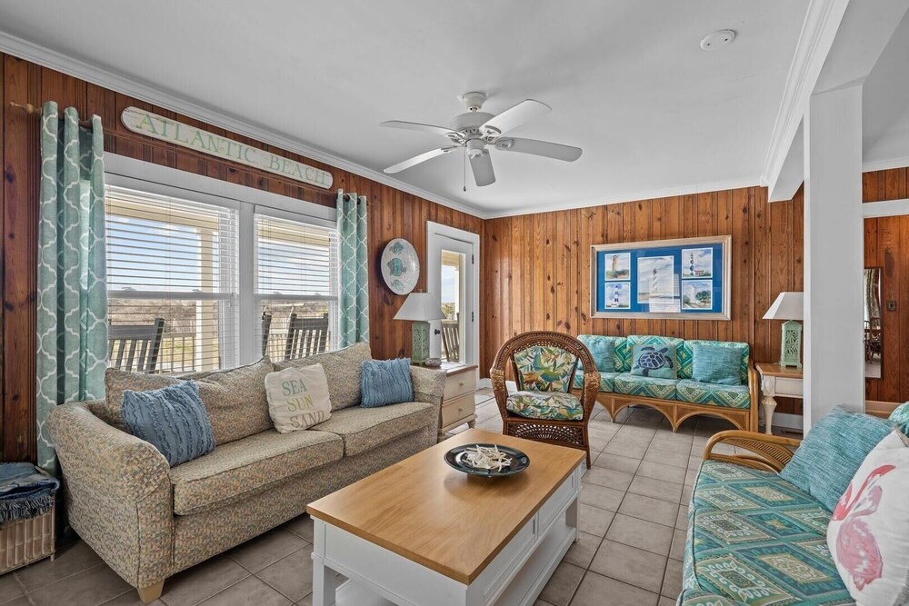 Pollock Cottage 6 Bedroom Home